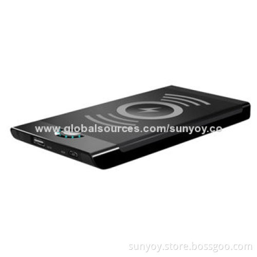 Wireless charger, measures 153 x 79 x 10mm